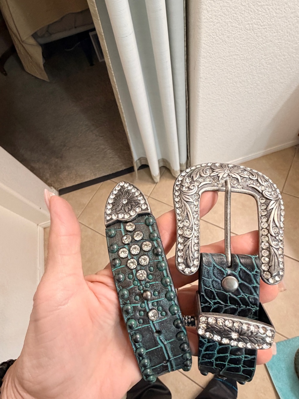 Teal Leather Croc-Embossed Rhinestone Western Belt M / L EUC - Picture 3 of 8